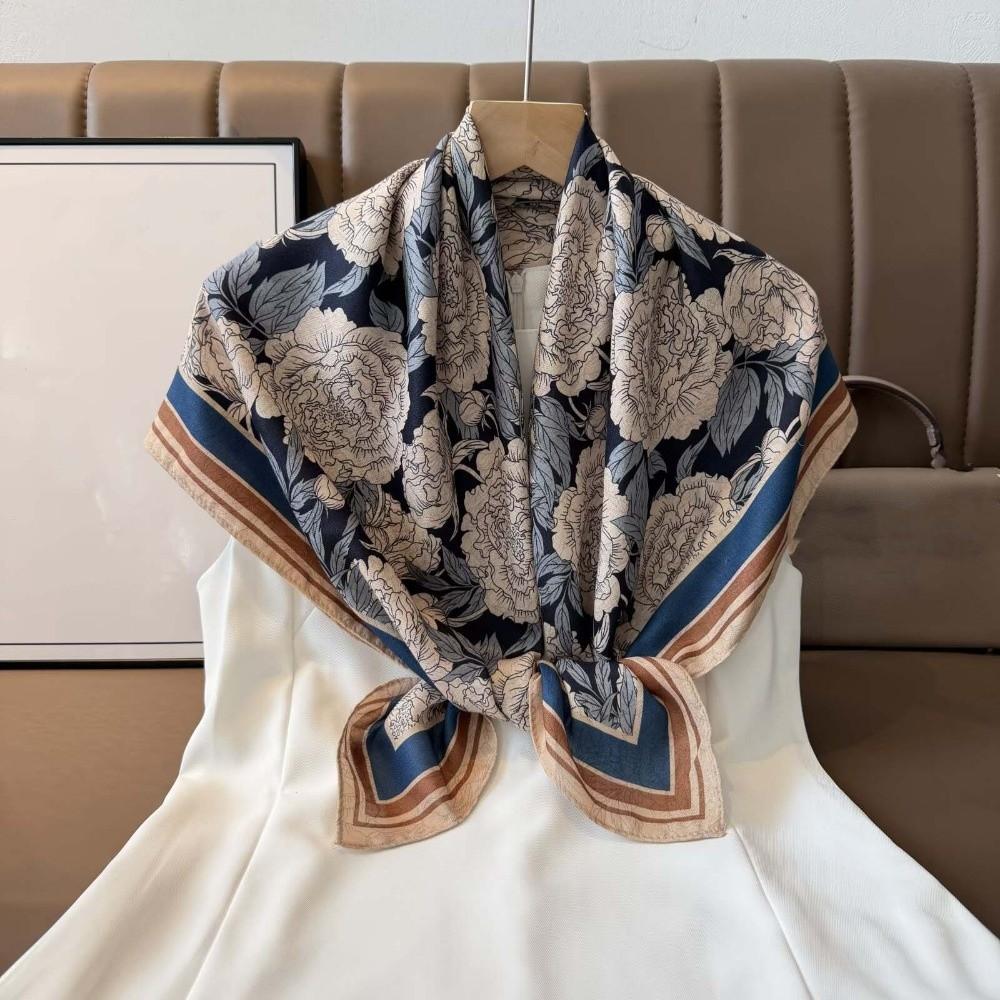 Sunscreen Double-sided Printed Silk Scarf Lightweight Retro Patterned Square Shawl  Spring
