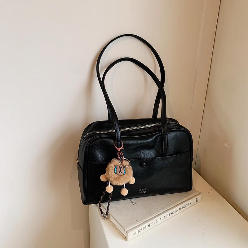 Ielgy Retro Fashion Underarm Travel Bag Autumn Winter Niche Fashion One-Shoulder Commuter Handbag