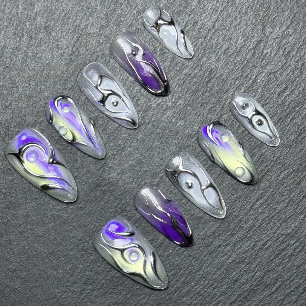 24 STUKS Hoge Kwaliteit Amandel Press-on Nagels Zoet Koel Metaal Zilver Ster Patronen Kunstnagels Donker Kattenoog Nep Nagels Afneembaar