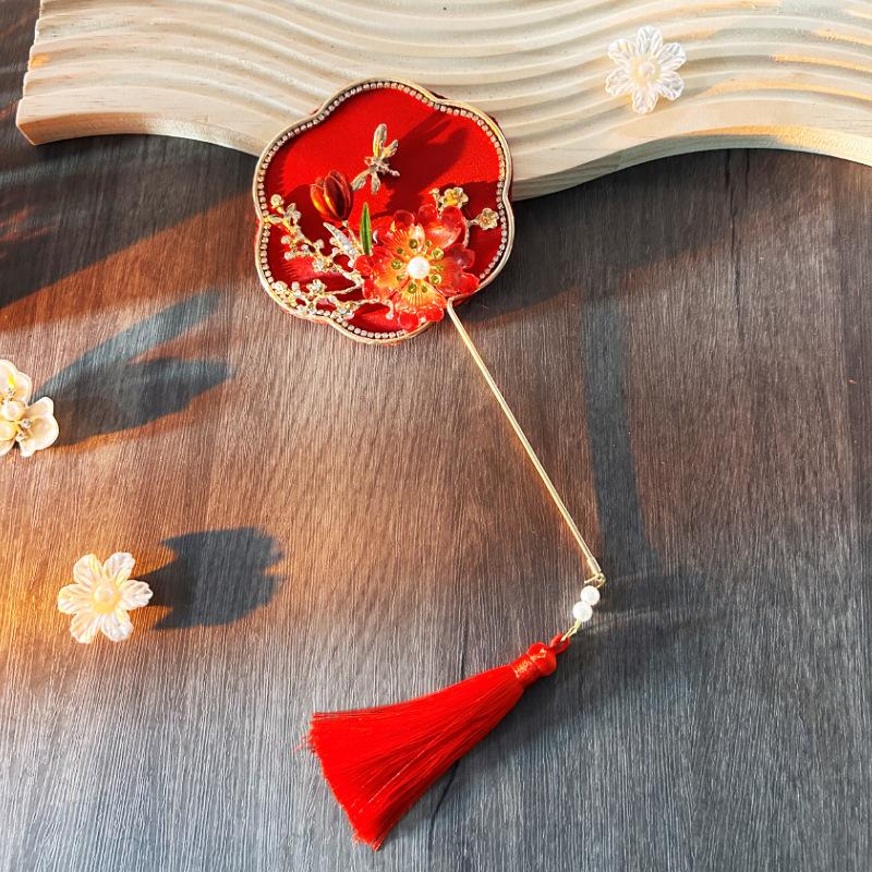 Chinese Style Embroidery Fan With Ancient Style Long Handle Tassel Mini Wedding Fan Chinese Hanfu Cheongsam Dance Hand Fan