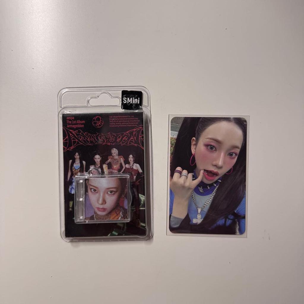 [USED] aespa karina armageddon album trading card