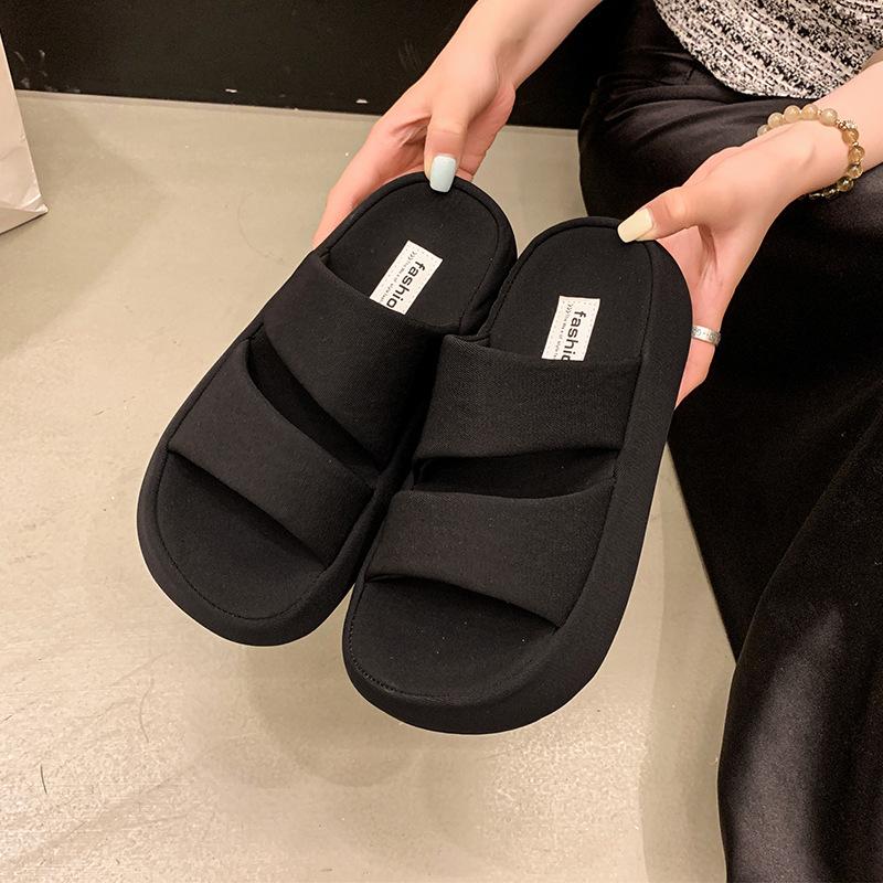 Cool Slippers Women's Summer Outer Wear 2025 New Thick-soled One-word Drag Women's High-end Skirt Seaside Beach Sandals