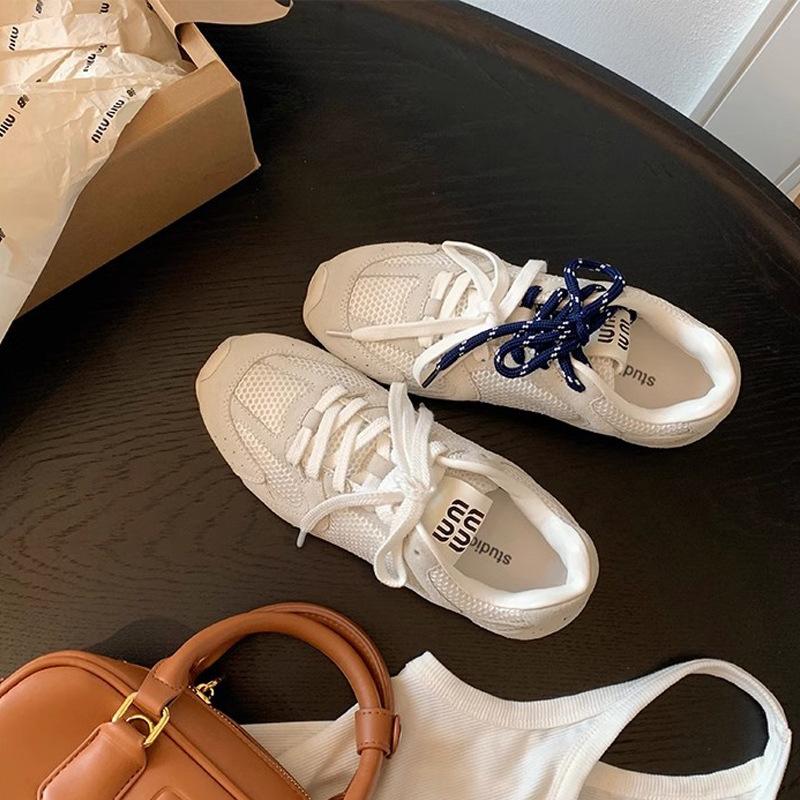 Hroznová matka stejná 2025 nové retro šněrovací všestranné prodyšné kožené ležérní sportovní tréninkové boty Forrest Gump dámské