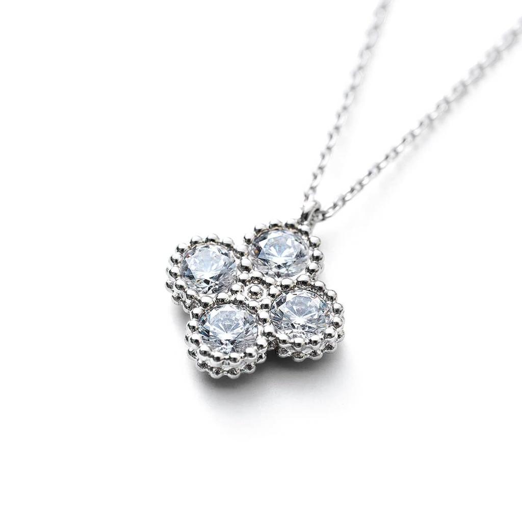 Magnetic Necklace Clover Necklace Silver Free Size [Rielly] (Length Approx. 60cm)