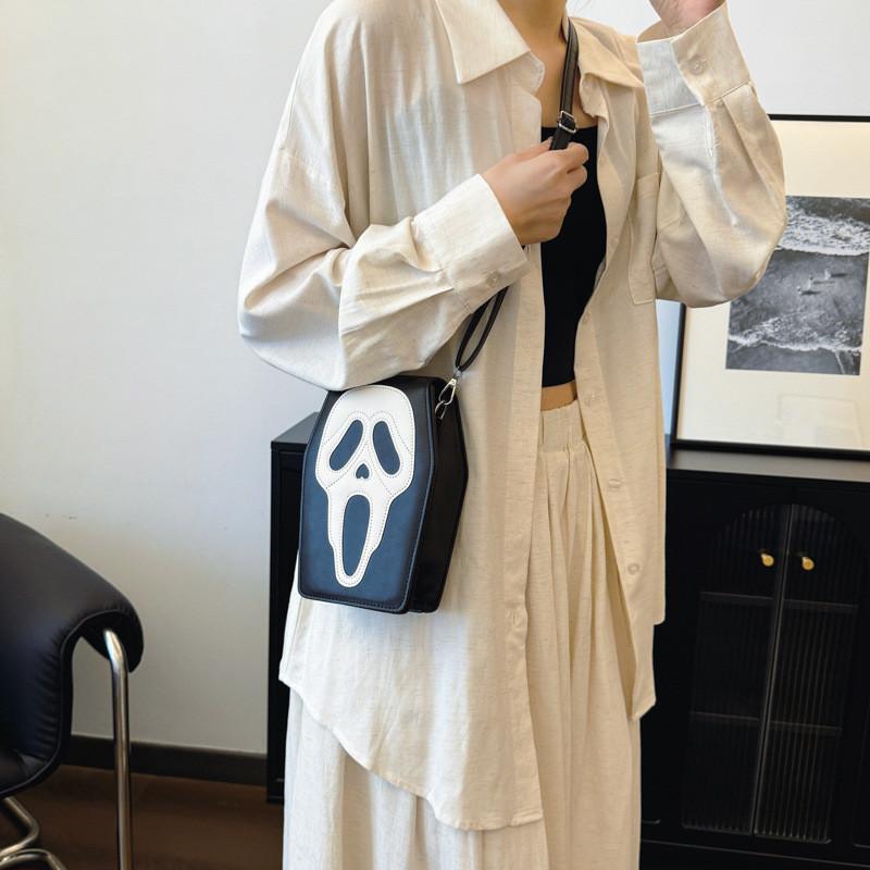 Trendy Black And White Minimalist Sling Bag For Fall Stylish Crossbody Purse For Men And Women