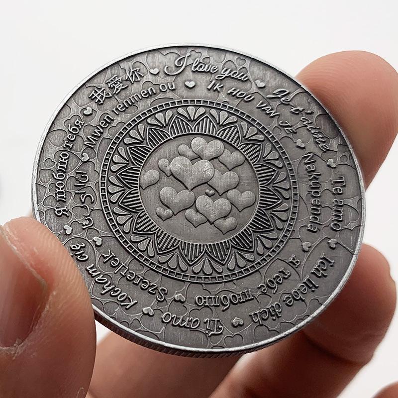 Sprache der Liebe, herzförmiger Diamant eingelegt, Nickelsilber antik, Gedenkmedaille, Sammlerhandwerk, Rot des Liebhabers, Herzmünze, Gedenkmünze