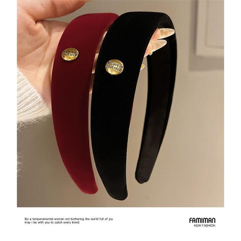 Red Velvet Wide Headband Women High Cranial Top Hair Hoop Elegant Versatile Outdoor Pressure Hair Band Autumn Winter Fashion Hair Accessories