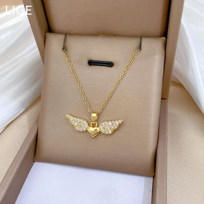 Compact Love Wings Light Luxury Temperament Gorgeous Full Diamond Necklace Female Versatile Collarbone Chain Titanium Steel Chain