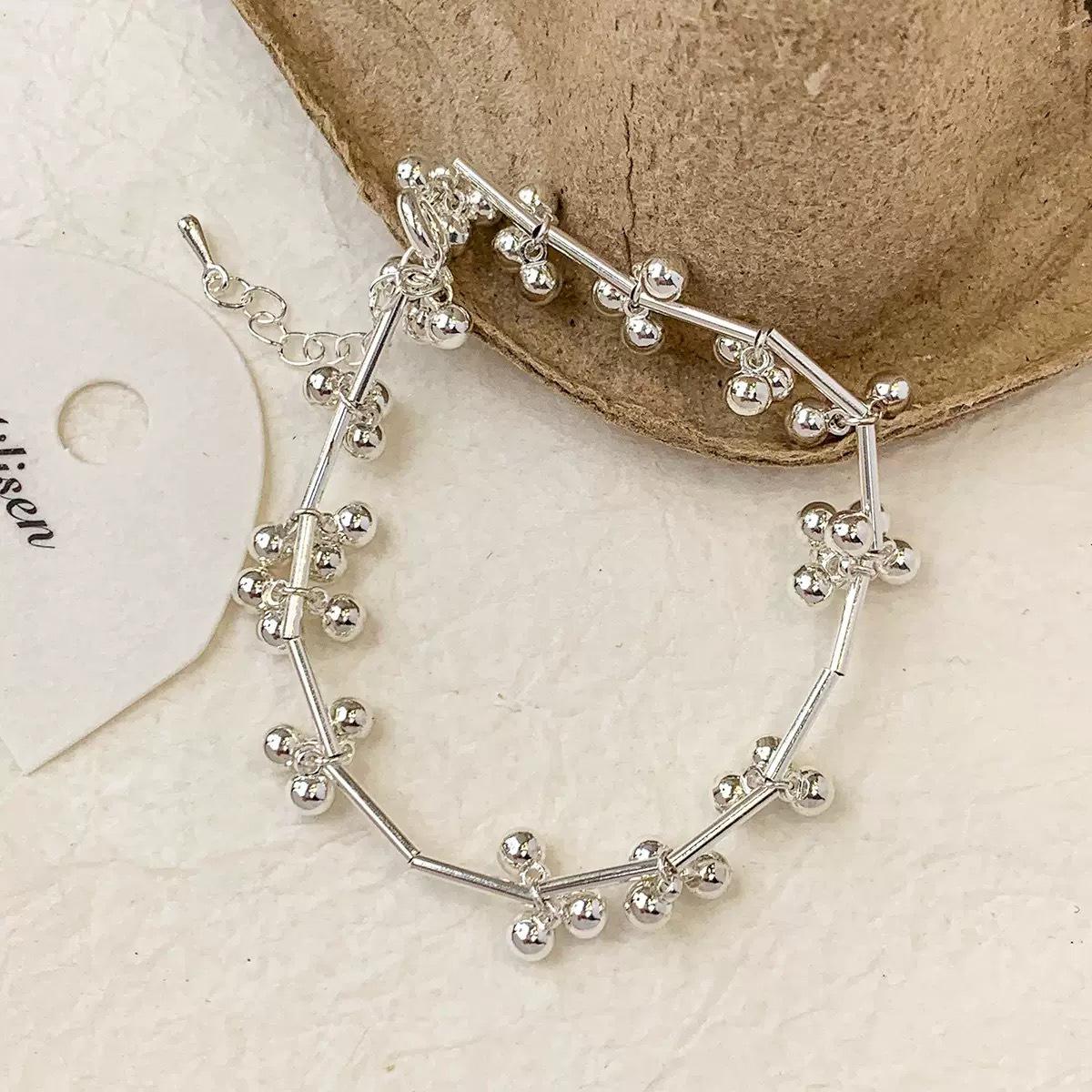 Grape Bead Necklace: Women s Elegant Versatile Clavicle Chain with Niche Design