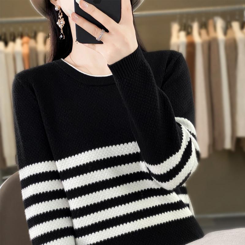Autumn and winter new striped crew neck women's long-sleeved pullover sweater knitted sweater loose and thin top inside and outside