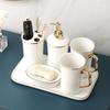 Ensemble de salle de bain en céramique Blanc Tasse à brosser les dents Boîte à savon avec égouttoir Bouteille de shampoing pour la maison Lavage Six pièces d'accessoires de salle de bain