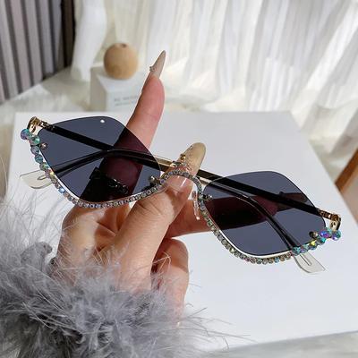 Lunettes de Soleil Losange de Marque Vintage Diamant Designer pour Femmes pour Femmes Lunettes de Soleil de Luxe Punk Populaires Demi-Monture Strass
