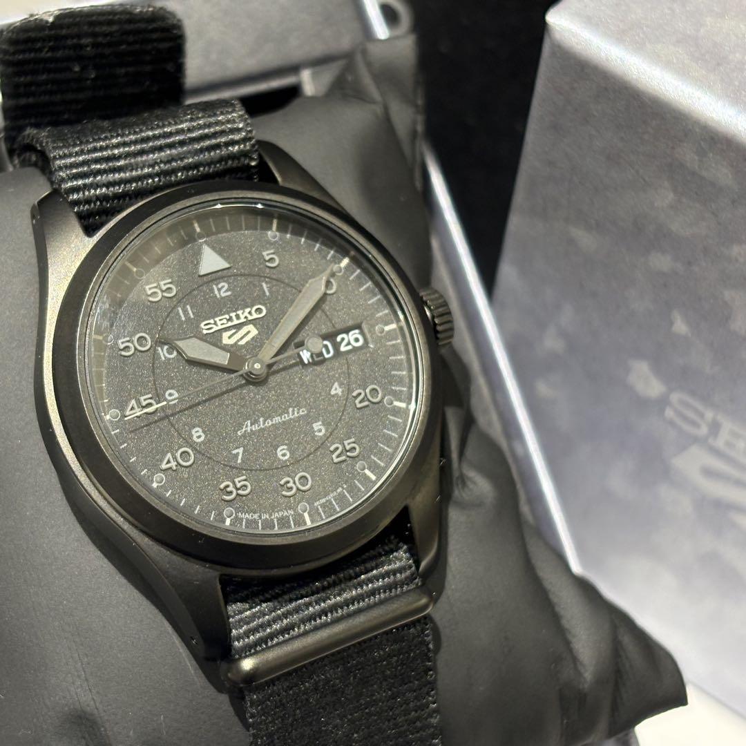

[USED] Seiko Black Automatic Seiko 5 SBSA167 with Box, Manual and Warranty