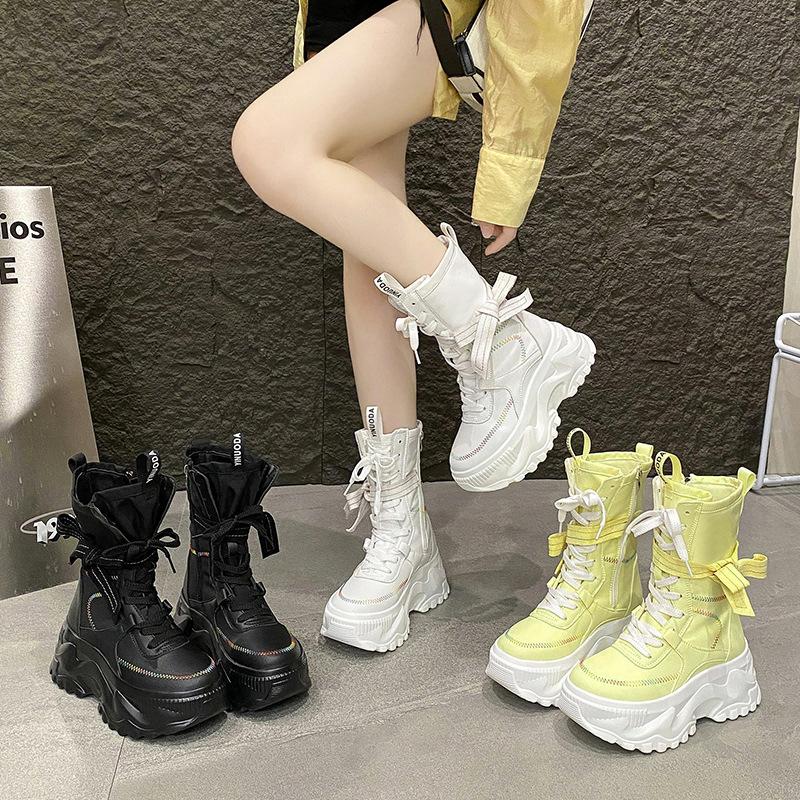 Autumn new thick-soled muffin bottom versatile niche high-top popular women's Internet celebrities ins super fire short boots Martin boots