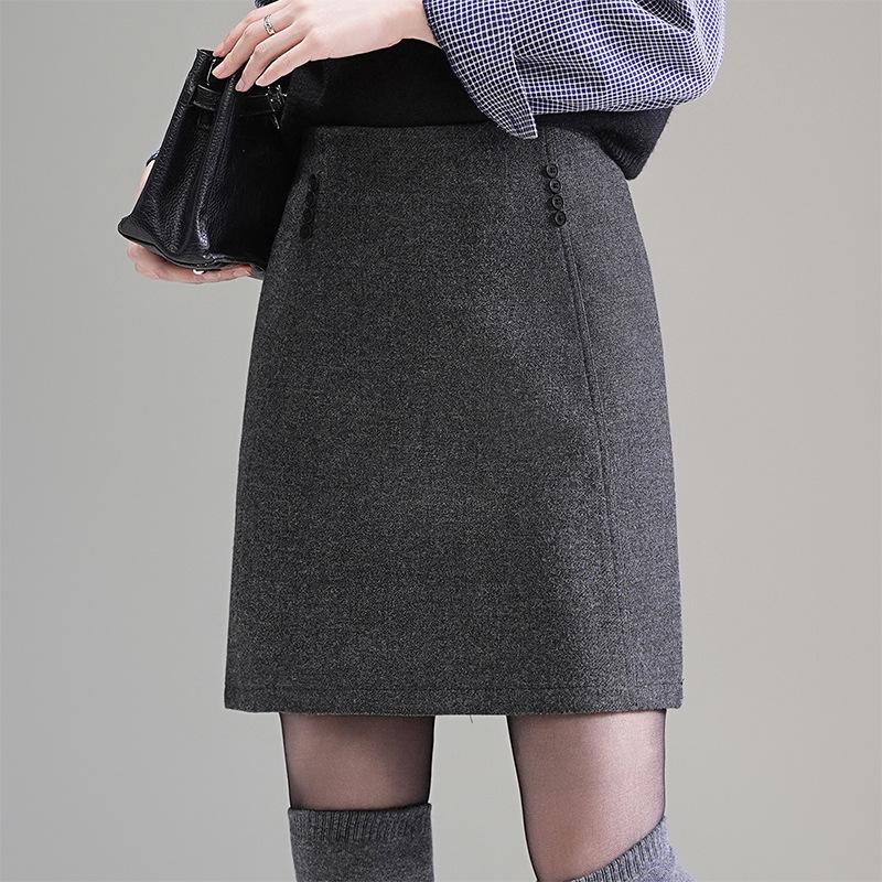 Women's High-Waisted A-line Sheath Skirt, Elegant Hip-Hugging Design for Autumn/Winter 2025