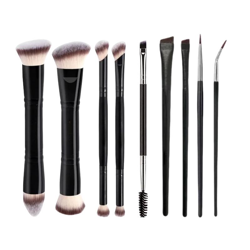 

Кисть с двумя концами для тональной основы, румян и контуринга с мягкой щетиной