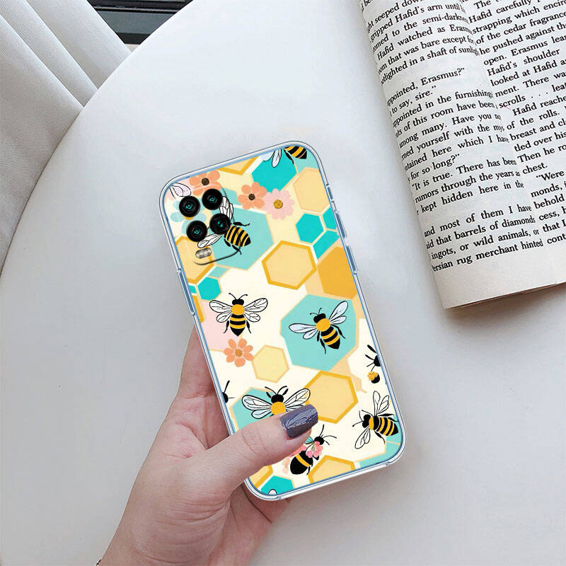 MH20 Bees Cartoon Case for Motorola E7 G6 G7 G8 G9 Plus Power Play G10 G20 G04 E30 E40 E22 E20 E13 E15 G22 G23 G05 G75 G35 G55