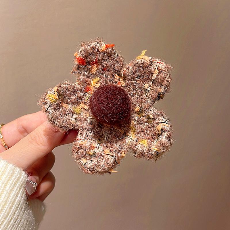 Flower Hair Clip Hair Accessories Woolen Hair Clip Ponytail Cartoon Hair Clip Sweet Felt Gripper Updo