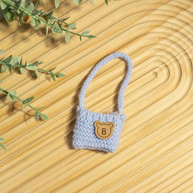 

Одежда для куклы Лабубу в стиле знаменитостей: Милый набор свитера в слепой коробке Clothes Only (No Doll)