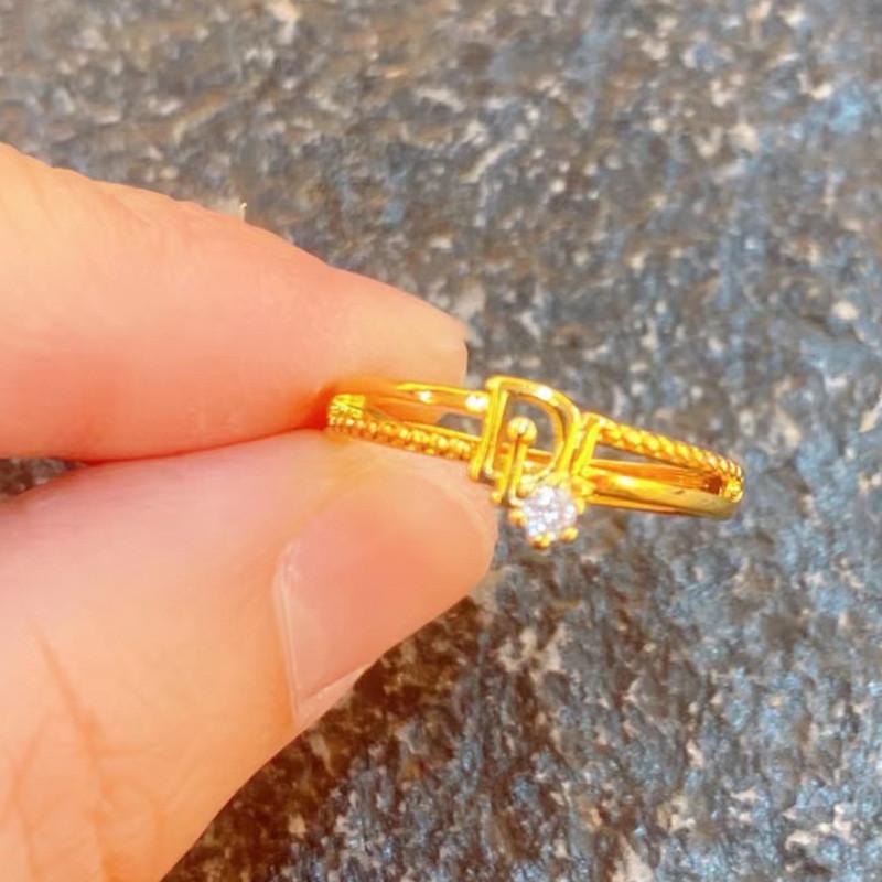 Contemporary Adjustable D-shaped Rhinestone Ring For Women Perfect For Special Occasions