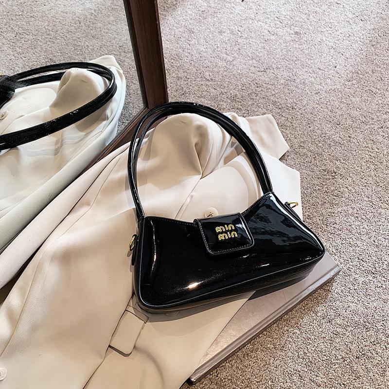 

Новая стильная и простая сумка-подмышка из лакированной кожи, универсальная сумка через плечо на одном плече, модная женская сумка чёрный