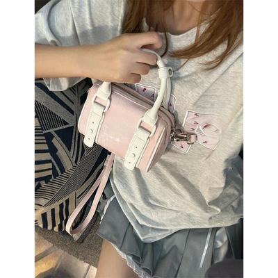 Sommer trendige coole tragbare kleine Tasche Damen neue modische strukturierte Kissen-Tasche einfache lässige Schulter-Umhängetasche