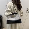 Premium large-capacity bag women's new versatile chain messenger bag fashionable commuter shoulder armpit bag
