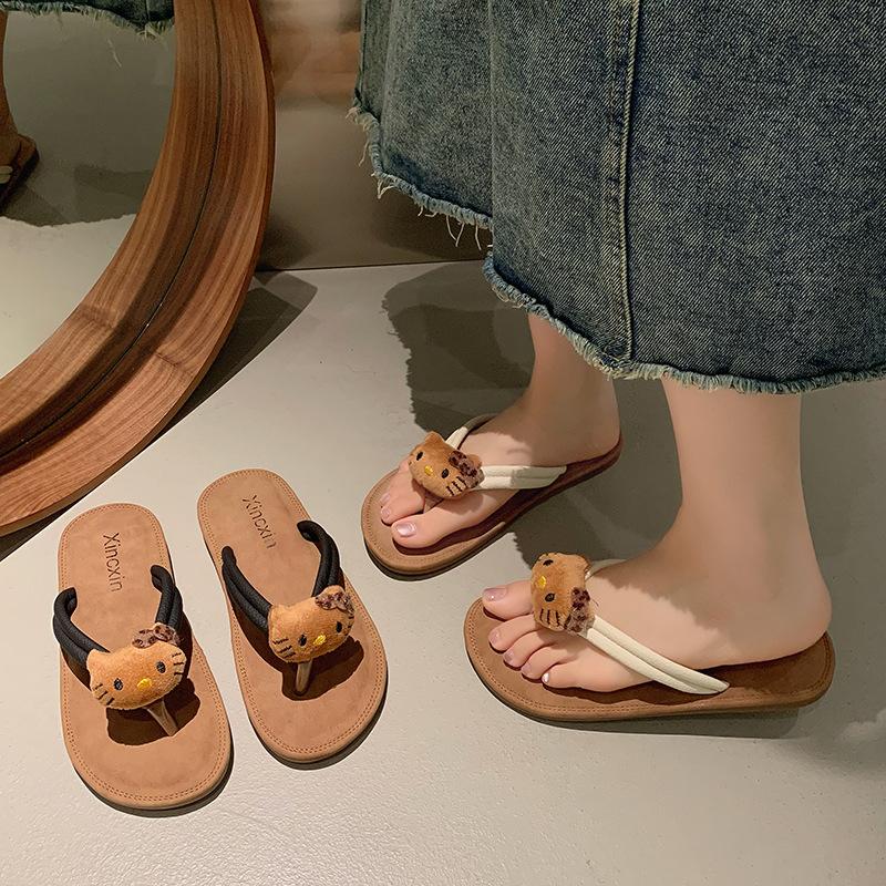Cartoon black KT cat flip-flops female summer wear non-slip beach casual toe cool slippers student