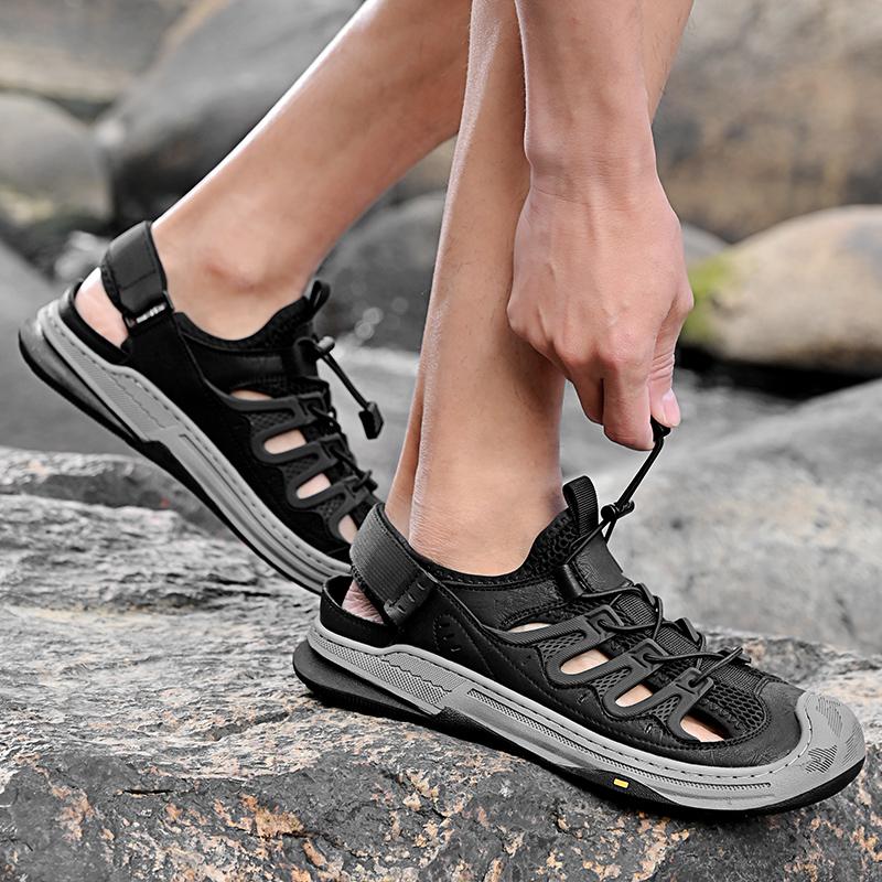 Fashion High-quality Men Young Ventilation Soft Sole Seaside Sandals Summer Outdoor Lightweigh Non-slip Comfortable Grid Beach Sandals