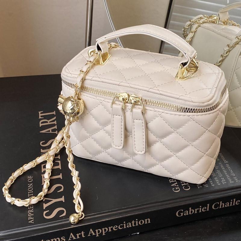IELGY Silver Mini Bag Women's Year Summer Trendy Diamond Chain Handbag Commuter Shoulder Messenger Bucket Bag