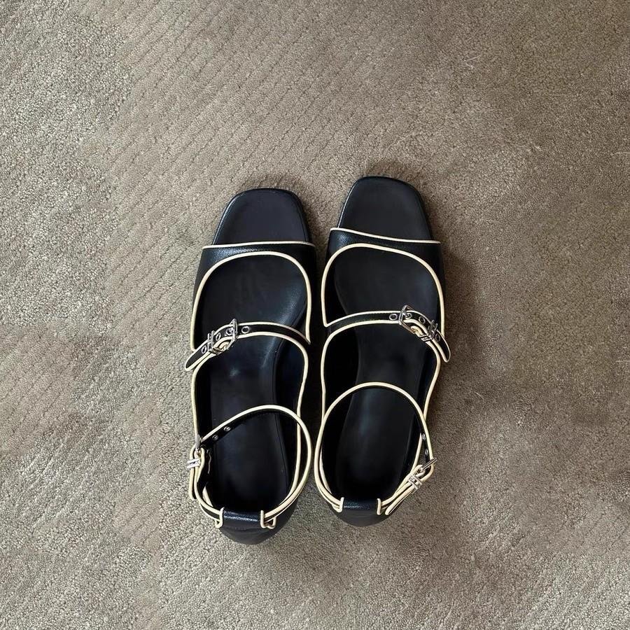 Summer new niche design sense versatile flat sandals women's temperament simple and beautiful single shoes women