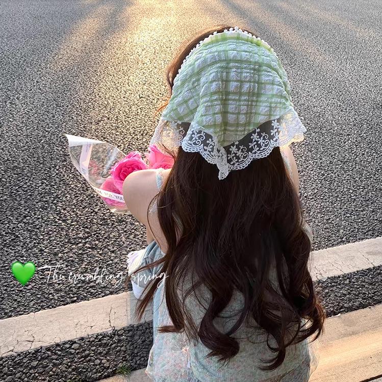 Breathable Summer Lace Triangle Scarf: High-End Sunscreen Head Wrap & Versatile Silk Hair Tie for Women