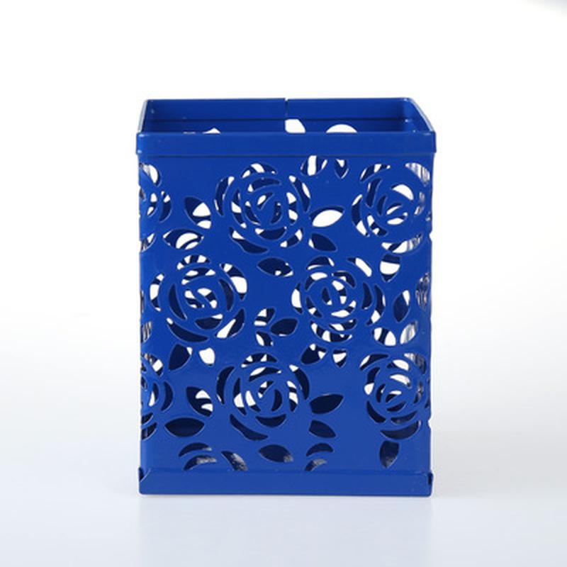 Creative Hollow Space Pattern Pen Holder Stationery Desktop Accessories Finishing Bucket Metal Storage Office School Supplies