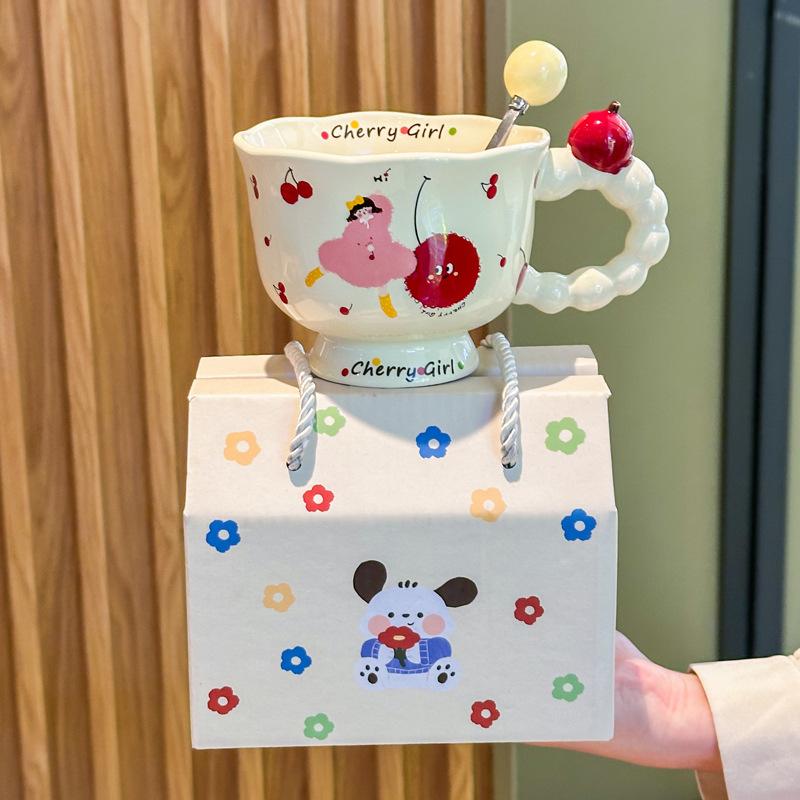 Send a birthday gift to a girlfriend, a cute cherry girl ceramic mug, a girl's souvenir gift box, and a graduation gift.