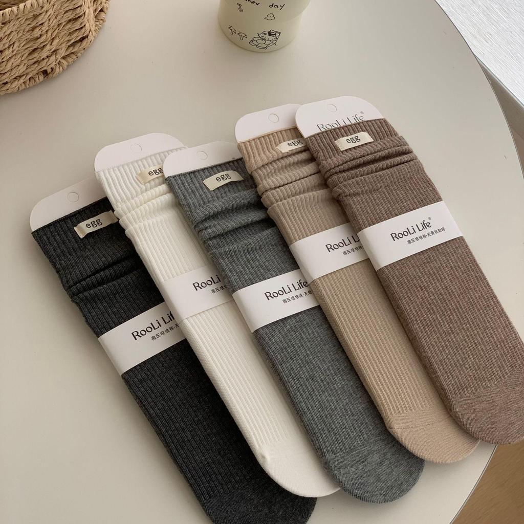 Retro Solid Color Fabric Label Mid-Calf Seamless Toe Women's Socks for Autumn and Winter