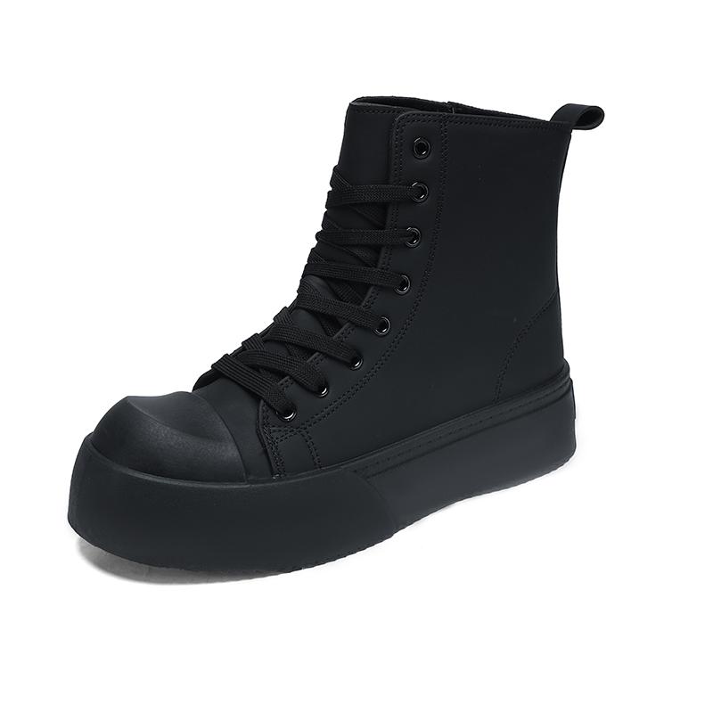 Men`s boots four seasons soft-sole anti-slip