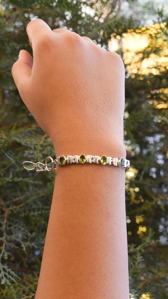 Bracciale in Peridoto Naturale: Gioielli in Argento Sterling 925 con Pietre Verdi
