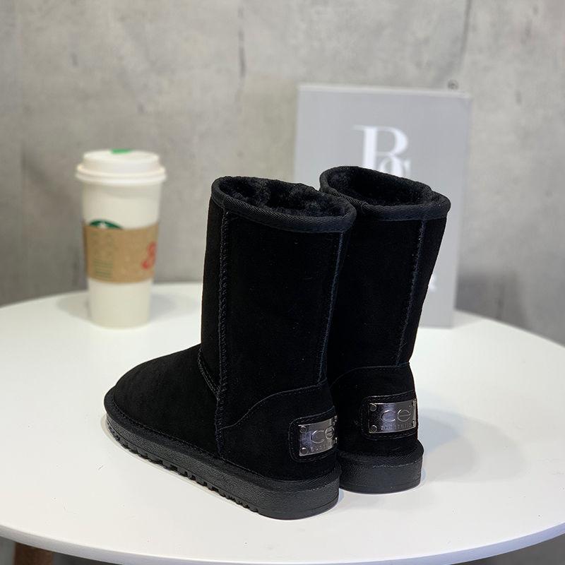 Snow Boots Women's Winter Plush Thickened Cotton Boots Leather Large Size Casual Non-slip Short Boots