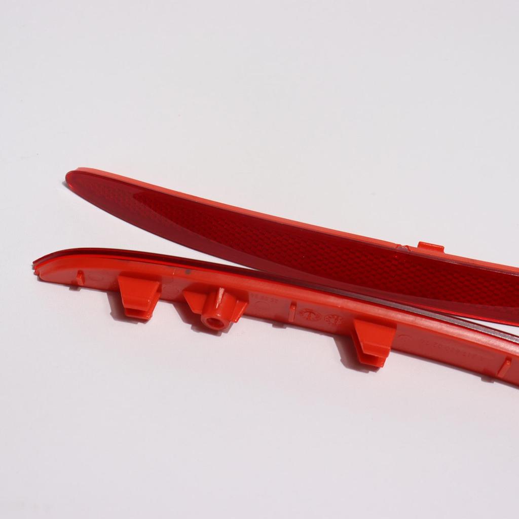 Compatible Rear Bumper Reflector for Mercedes-Benz W213 (A2178200274/A2178200174)