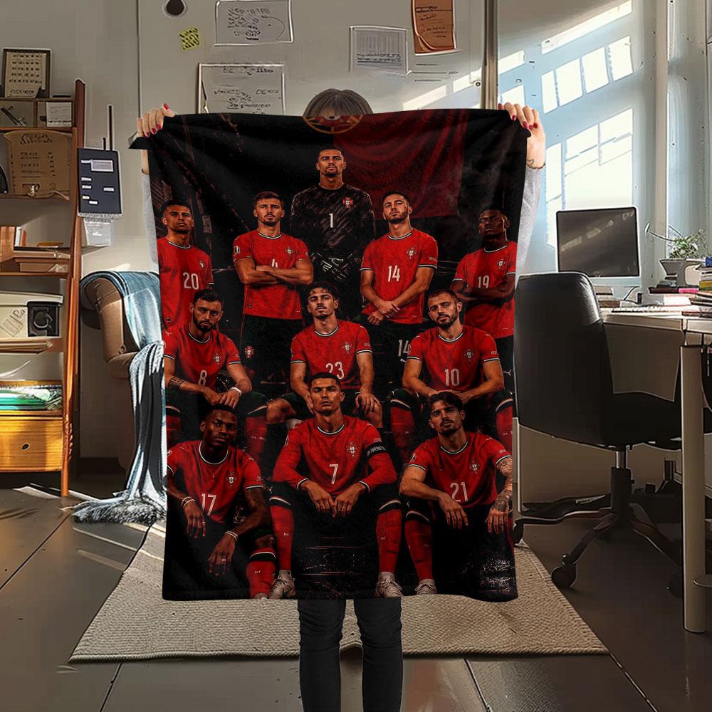 1PC Portugal National Football Logo Patterned Flannel Blanket Suitable For All Seasons for Home Decor Warmth and Comfort Gifts Holiday Present