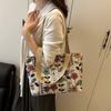 Large Capacity Beautiful Niche Trend Casual Shoulder Armpit Bag New Commuting Class Versatile Handbag Women