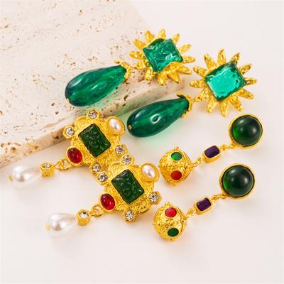Gold Earrings Alloy Pearl Earrings Fashion Retro Diamond-Embedded Mid-Ancient