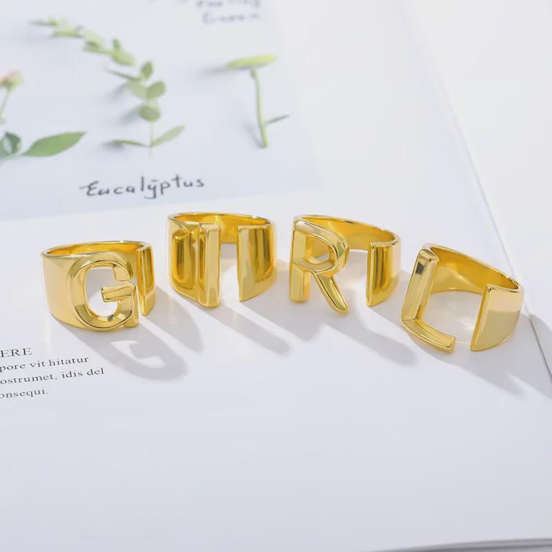 Bague Ouverte Initiale 26 Lettres pour Hommes & Femmes – Bande Dorée Réglable