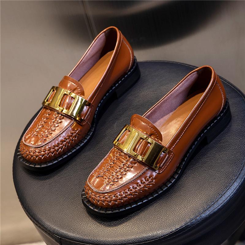

Internet celebrity shoes first layer cowhide small leather shoes women s spring 2025 new thick heel fashion single shoes women s casual leather wome 40 коричневий