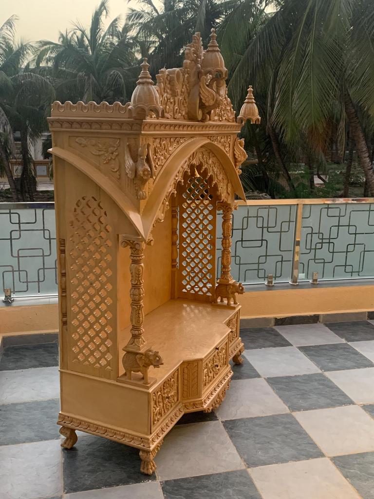 Handgeschnitzter Hindu-Tempel aus Teakholz mit LED-Beleuchtung