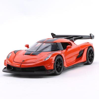 1/32 Simulace modelu autíčka ze slitiny Koenigsegg tlakovým litím se zvukem Hračky sportovního auta s vytahováním pro chlapce k narozeninám kolekce dárků