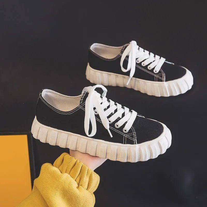 

Модные плоские парусиновые туфли для женщин на шнуровке белые летние женские туфли по скидке оригинальное высокое качество корейские в продаже эстетичные новинки дешево 40