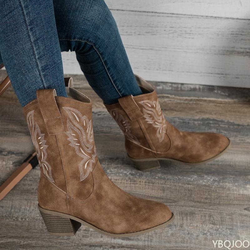 Autumn and Winter Fashion New Embroidered Sleeve Coarse Heel Knight Boots Retro Mid Barrel Pointed Western Cowboy Boots 2026