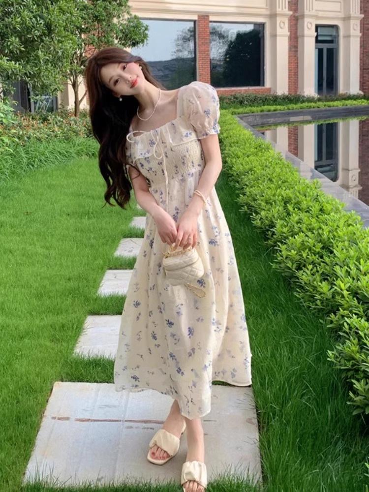 French Square Neck Bubble Sleeve Dress 2026 Summer New Style Waist Thin Jacquard Dress Mori