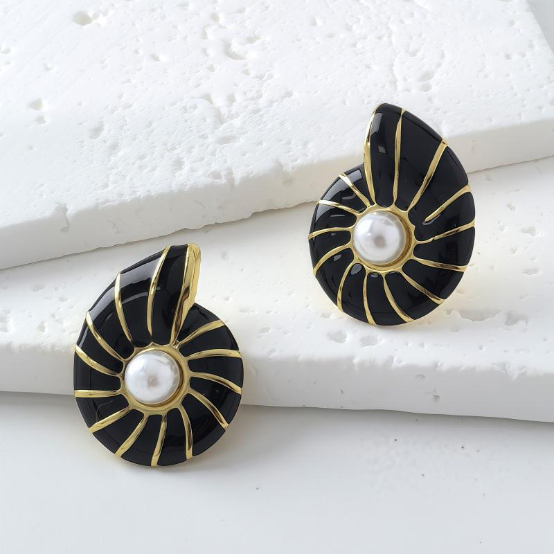 Cross-border Elegant Conch Drip Oil Stainless Steel Earrings: Luxurious, Exquisite, Non-Fading, Versatile Women's Jewelry